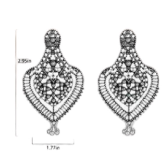 Antique Gold Cutout Metal Drop Earrings - Picture 3 of 6